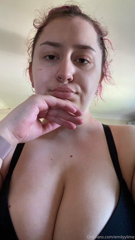 emilyylime star top pic