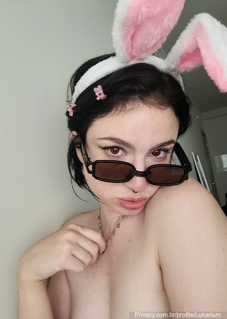 lunariummm sexy model pictures