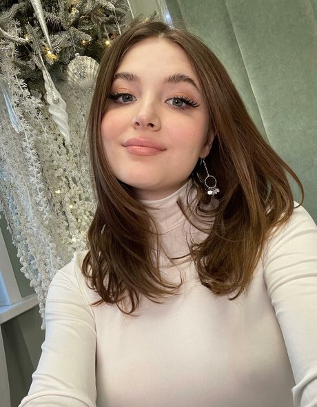 DushessIness pornstar hot picture