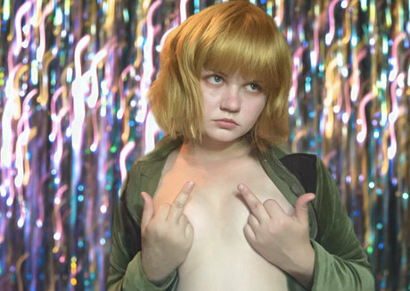 dejavudude naked model archive