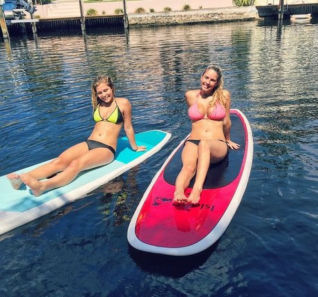 Noelle Starr top model gallery