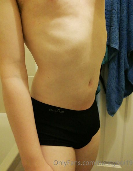 bennyboi19 naked actress image