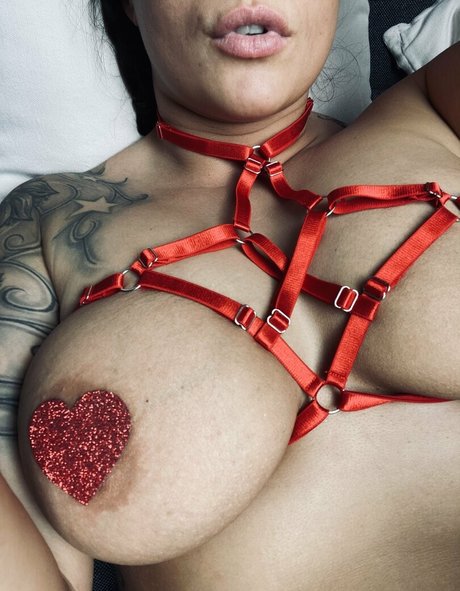 naughty girl free perfect actress picture