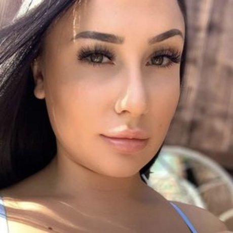 chollief hd pornstar picture