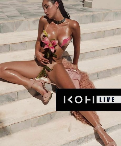 Keyla Caputo model top pictures