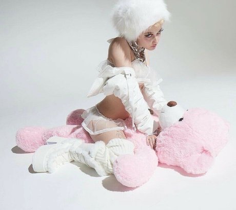 Chloe Moriondo pornstar perfect photo