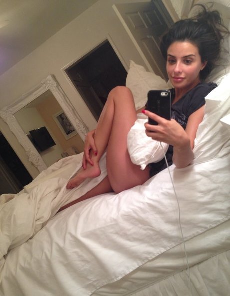 Mikaela Hoover art star images