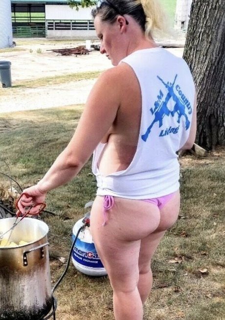 L M Country Living star perfect picture