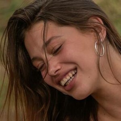 morelimelich hot actress image