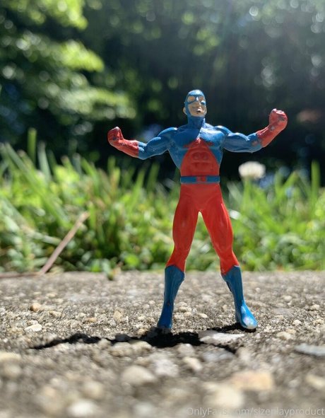 sizeplayproduct art model archive