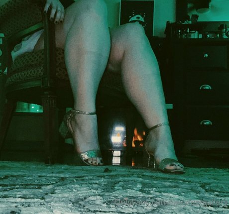 sexyfeetgallery adult star pic