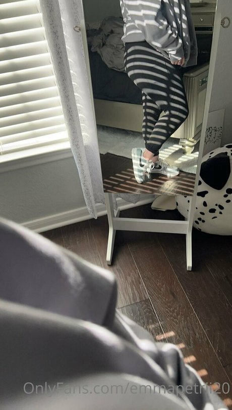 bigtittyemma erotic pornstar pic