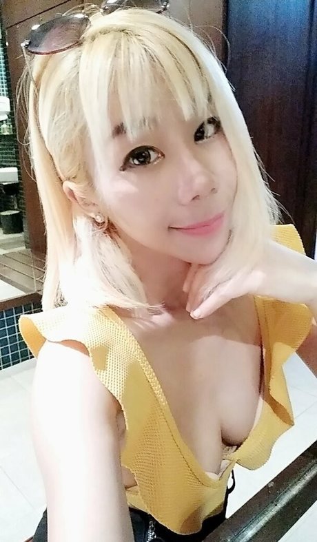 sexyagape6969 hd actress pic