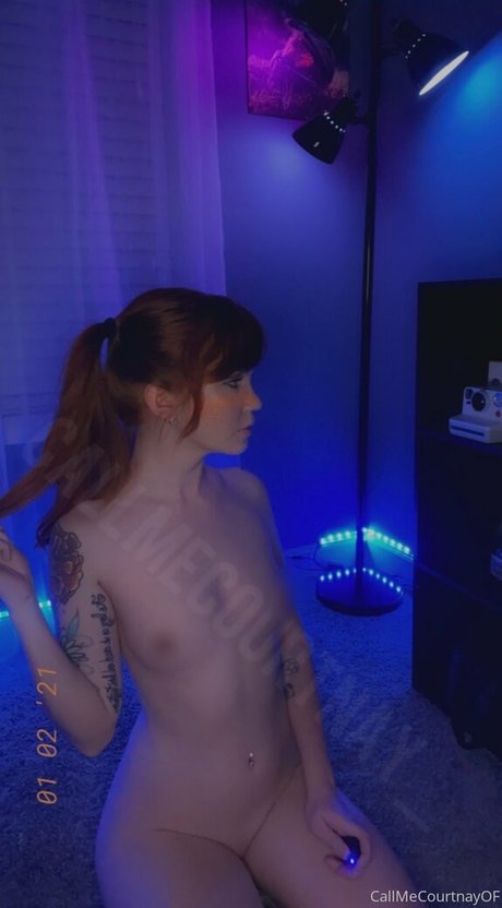 callmecourtnay adult model pic