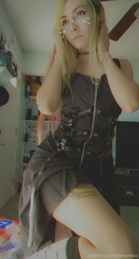 leenamouz free star images