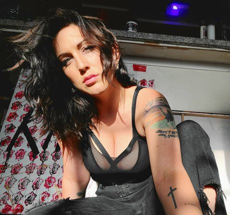 blonde hot wife onlyfans hot naked pictures