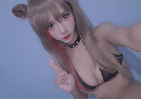 Machinegunkuro model sexy gallery