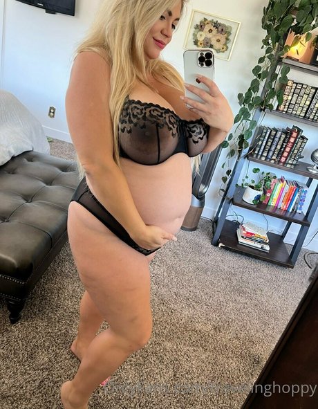 travelinghoppy perfect actress gallery