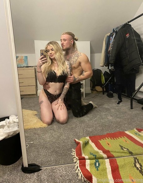 elizaking star adult pictures