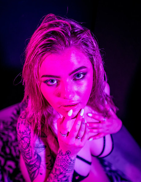 elizaking pornstar beautiful archive