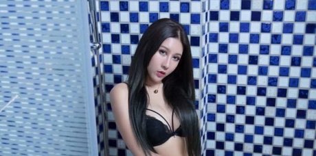 Wei Ling_ nudes model pictures