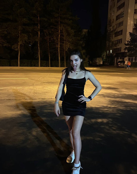 Radmila Maro pornstar gallery