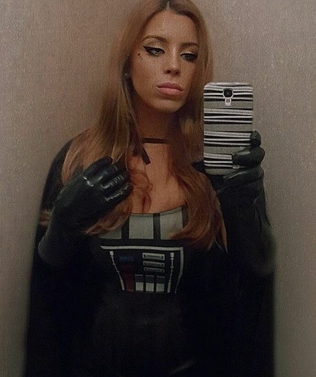 Tami Bar perfect model picture