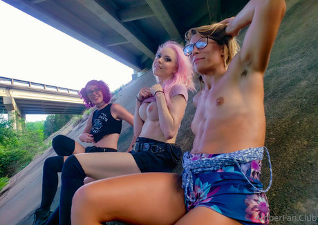 amberlaray hot actress picture