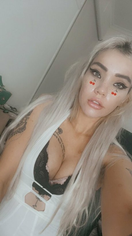 certifiedfreak6daysaweek star pretty img