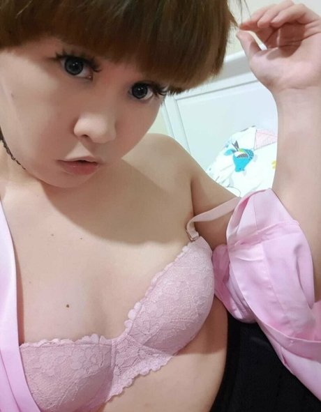 itsbellaadrianna adult actress picture