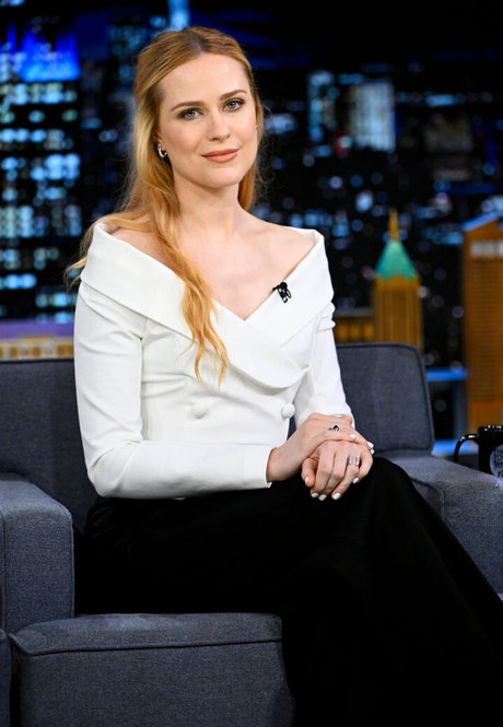 Evan Rachel Wood erotic star image