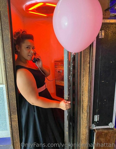 veronicamanhattan hot star archive