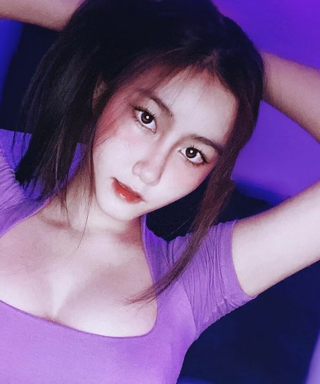 f manatsanan exclusive pornstar images