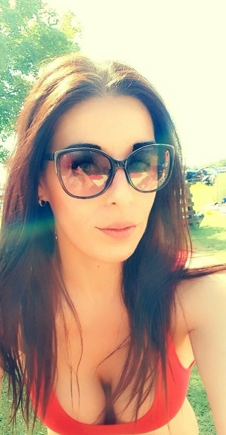 naughtyrebecca1 beautiful star picture