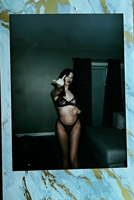 nessyryan model pretty photo