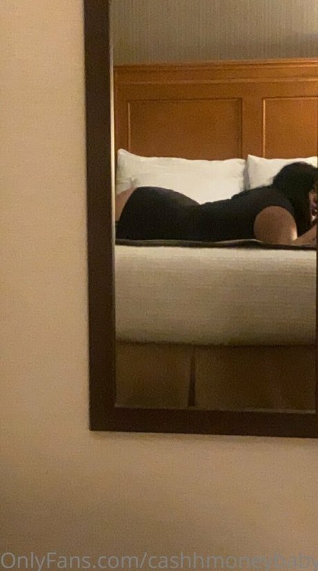 brownbabyyyy00098 star art pic