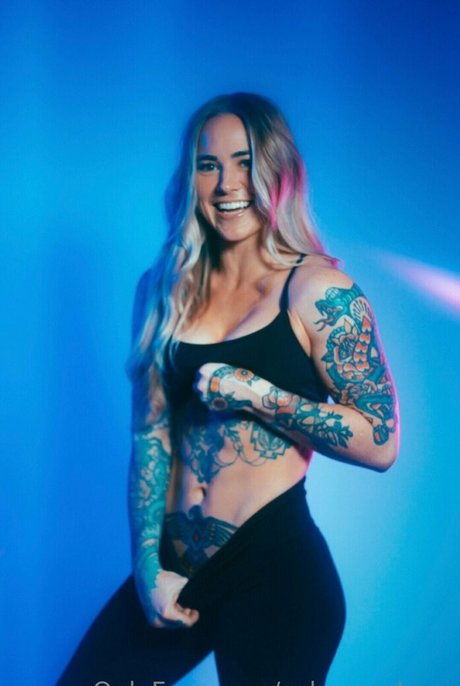 saberonstage sexy pornstar pic