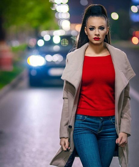 AndreeaNicoletaDinu pornstar adult pictures