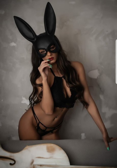 AndreeaNicoletaDinu model porn photos