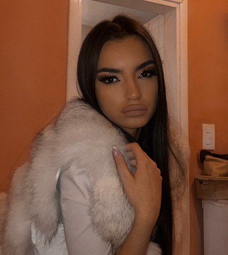 Kristina Djedovic star pretty galleries