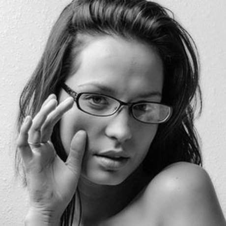 Pamela Horton free star photos