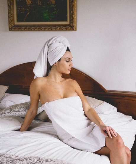 Bethanylydiaa pornstar beautiful photos