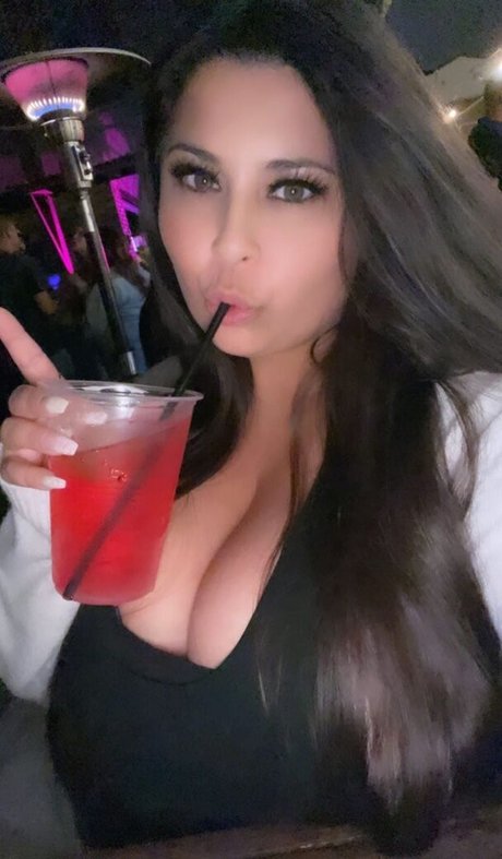 Vanessa Romero nice model img