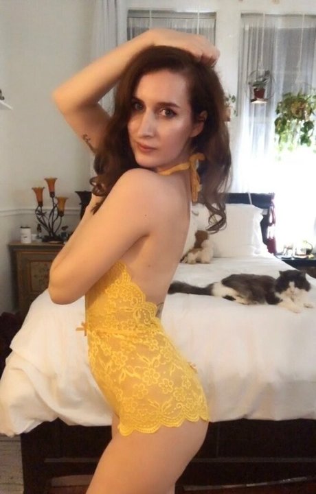 darlingdarlatease nudes star gallery