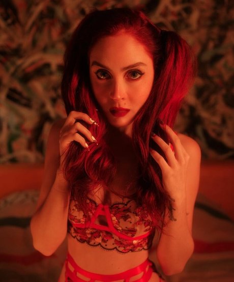 Marenaltman hot star images