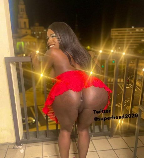 Carmen Brown sexy pornstar img