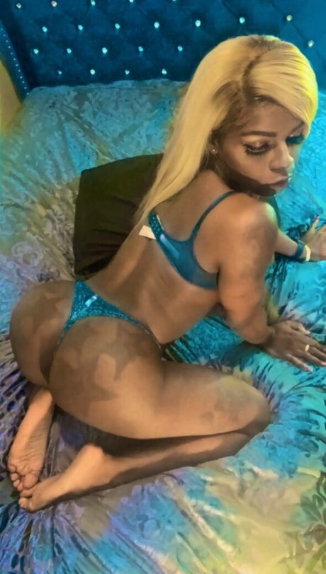 Carmen Brown model high quality pictures