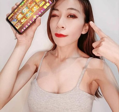 Avrillee999k top pornstar img