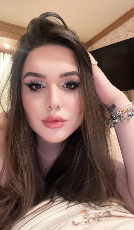 Yasmin Bianchi free model pics