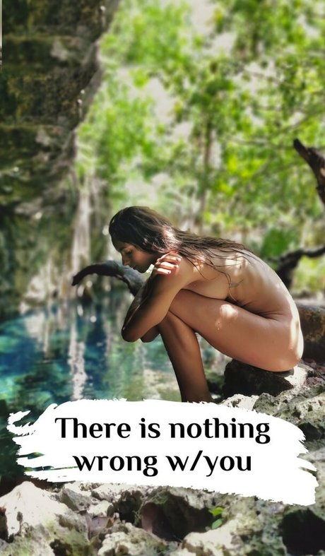 Yanusya high quality actress pics